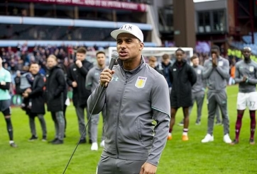 NÓNG: Cựu sao tuyển Anh tuyên bố giải nghệ ở tuổi 32