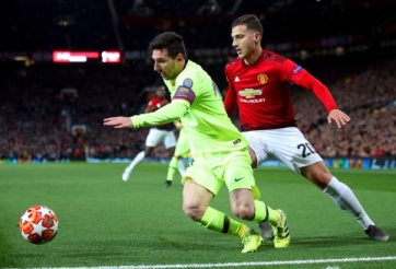 Bỏ lỡ nhiều cơ hội, MU nhận trái đắng trước Barca