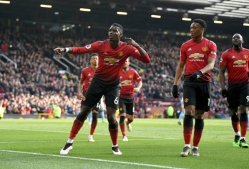 Pogba lập cú đúp trên chấm 11m, MU áp sát vị trí top 4