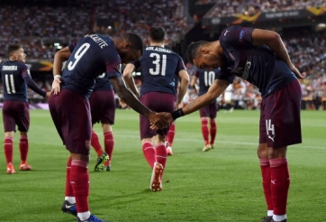 Aubameyang lập hat-trick đưa Arsenal tiến vào chung kết Europa League