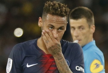 Neymar chính thức bị cấm thi đấu vì đánh cổ động viên