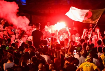 282 CĐV bị cảnh sát bắt giữ vì ăn mừng quá khích