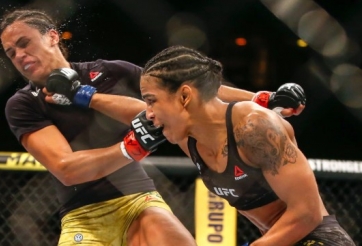 VIDEO: Nữ võ sĩ Brazil tung cú đấm 'chí mạng' hạ knock-out đối thủ