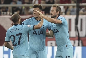 Đương kim Á quân C1 đánh rơi 3 điểm dù dẫn trước tới 2 bàn