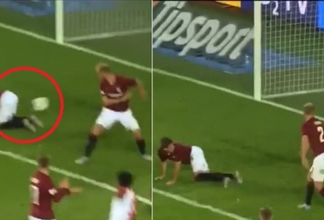 VIDEO: Pha 'đốt' lưới nhà bằng 'mông' hài hước nhất trong lịch sử