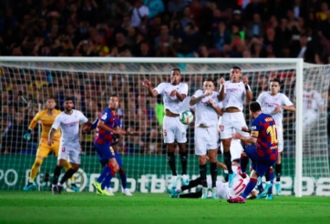 Barca hủy diệt Sevilla trong 'bữa tiệc' 4 bàn thắng, 2 thẻ đỏ