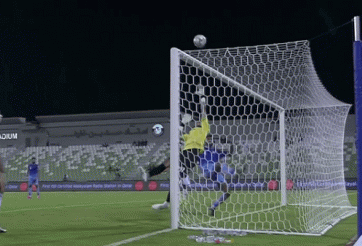 Khung thành bị 'ma ám': Sút trúng xà ngang và cột dọc 3 lần trong 3 giây