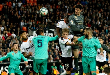 Thoát thua ngoạn mục, Real Madrid lỡ hẹn soán ngôi Barca
