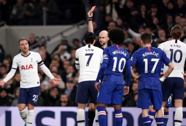 Nhận thẻ đỏ, Son Heung-min lập kỷ lục 'đáng hổ thẹn'