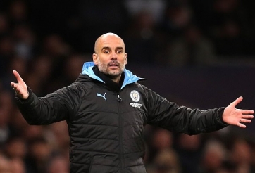 Pep Guardiola nhốt học trò trong phòng thay đồ sau thất bại trước Tottenham