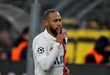 Neymar chỉ trích đội nhà sau thất bại trước Dortmund