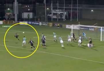 VIDEO: Siêu phẩm vô lê theo phong cách ra đòn của Karate