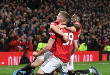 CHÙM ẢNH: MU 'nhấn chìm' Man City tại Old Trafford