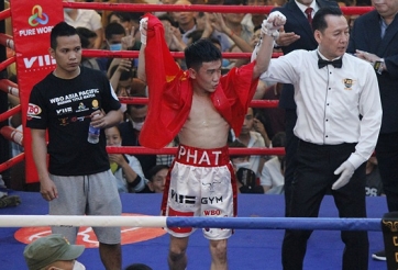 VIDEO: Võ sĩ Việt Nam tung 'mưa' đòn hạ knock-out cao thủ Thái Lan