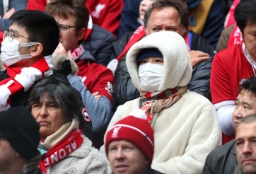 Trận đấu thứ hai tại Ngoại hạng Anh bị hoãn vì COVID-19