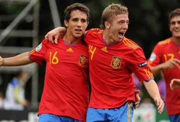 VIDEO: Siêu phẩm sút penalty 'đánh lừa cả thế giới'