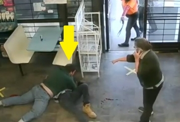 Tên bắt cóc nguy hiểm bị nhà vô địch Mỹ hạ gục