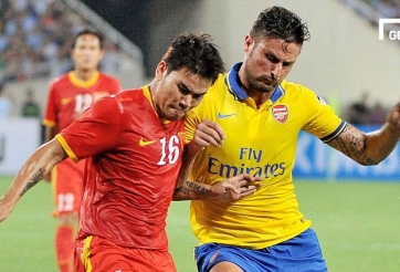 VIDEO: Siêu phẩm 'quả chuối' của Giroud vào lưới ĐT Việt Nam