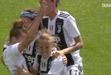 VIDEO: Nữ cầu thủ Juventus lập siêu phẩm 'nã đại bác' từ khoảng cách 30m