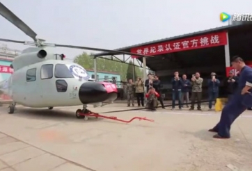 Cao thủ Thái Cực Quyền dùng 'của quý' kéo trực thăng nặng 5 tấn