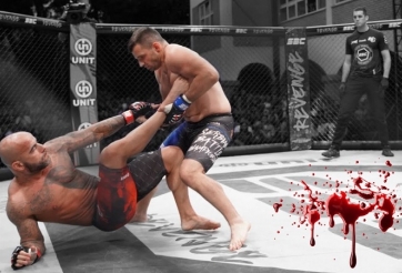 VIDEO: Bị khóa chân, võ sĩ tung cú đấm 'sấm sét' khiến đối thủ bất tỉnh