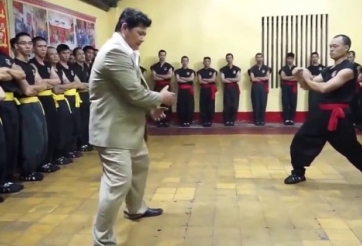 VIDEO: Võ sư 'truyền điện' Huỳnh Tuấn Kiệt đi đường quyền cực chất