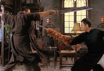 VIDEO: Kim Sơn Trảo ngông cuồng khiêu chiến Diệp Vấn và cái kết