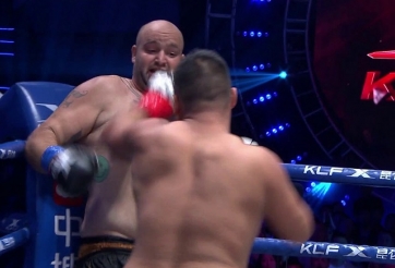 Võ sĩ Trung Quốc tung 20 cú đấm hạ gục đối thủ người Mỹ chỉ sau 30 giây