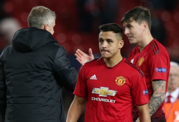 NÓNG: MU chính thức chia tay cầu thủ đầu tiên