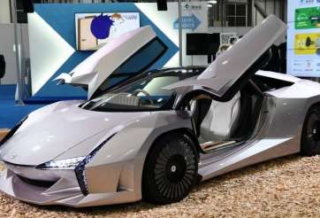 Chiếc xe Nhật Bản gây chú ý với chất liệu 'thực vật'