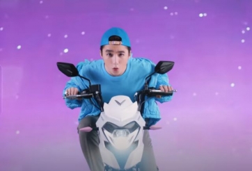 Sơn Tùng M-TP đưa xe Vinfast và Ford Mustang vào MV mới nhất