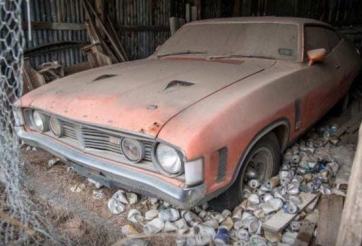 Ô tô 'vứt xó' 32 năm bất ngờ bán được giá gần 7 tỷ