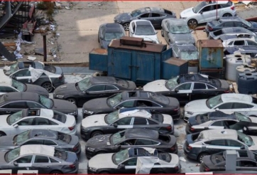 Loạt xe sang biến dạng vì chịu sức công phá từ vụ nổ Li Băng