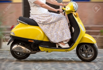 Cách đi xe ga tiết kiệm xăng nhất ít người biết