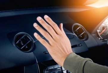 Dấu hiệu nhận biết điều hòa trên ô tô cần được bảo dưỡng