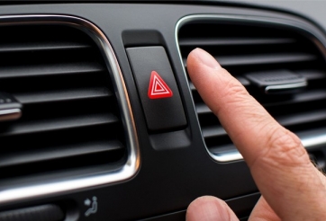 Đèn cảnh báo nguy hiểm: Khi nào nên sử dụng?