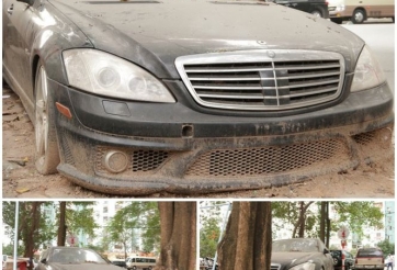 'Kì lạ' siêu xe Bentley bỏ hoang nhiều năm trên vỉa hè Hà Nội