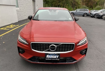 Volvo S60 sắp ra mắt tại Việt Nam, giá gần 2 tỷ đấu Mercedes C-Class