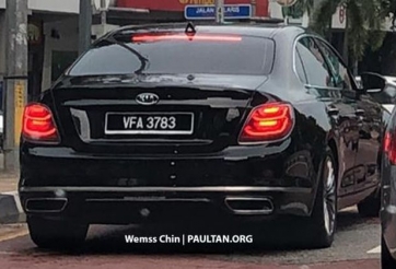 Kia K900 bất ngờ lộ diện tại Đông Nam Á, đối thủ của S Class