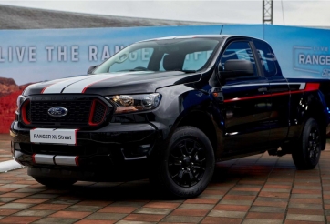 Ford Ranger 2021 rục rịch về Việt Nam, tiếp tục áp đảo đối thủ