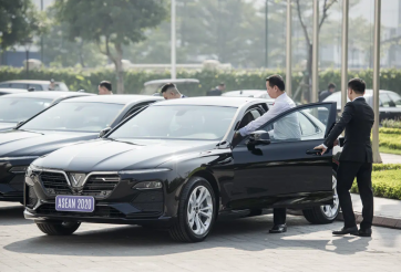 VinFast thanh lý lô 393 xe phục vụ ASEAN, bán 'đắt như tôm tươi'