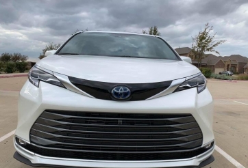 Toyota Sienna 2021 gần về Việt Nam, đang thử nghiệm va chạm