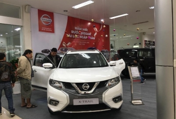 Trước sức ép từ Honda CR-V, Nissan X-Trail tiếp tục giảm giá