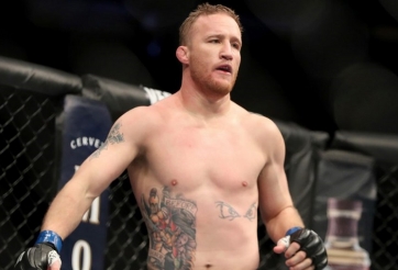 Lý do nào khiến cựu vương UFC tin Gaethje sẽ đánh bại Khabib?