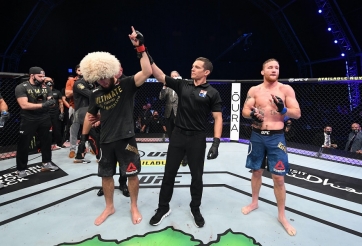 Justin Gaethje: Khabib, anh đã khiến cha anh tự hào lắm!