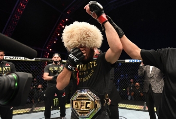 Khabib chính thức treo găng, liệu còn cơ hội trở lại?