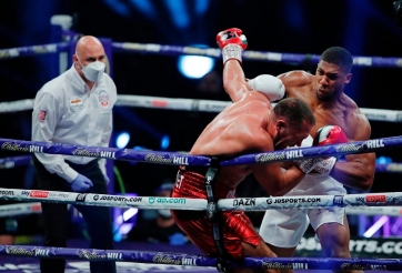 Anthony Joshua vẫn vô địch, thắng Kubrat Pulev bằng Knockout
