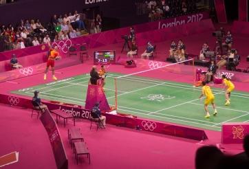 Kích thước sân đánh cầu lông chuẩn là bao nhiêu?