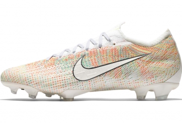 Nike ra mắt giày Mercurial Vapor 12 cho phép người mua tự phối màu
