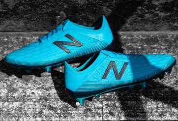 Bất ngờ trước vẻ đẹp tinh tế của giày đá bóng New Balance Furon v5